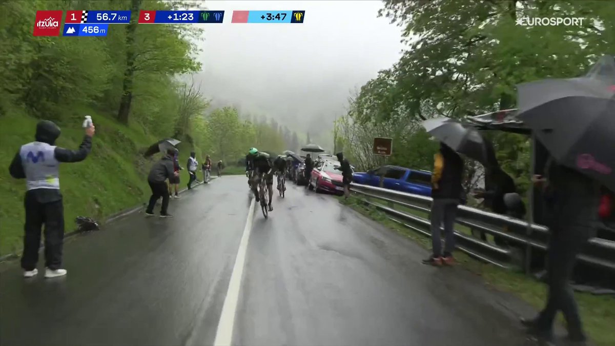 ¡Pero qué hace! 😱😍 Paul Seixas, dispuesto a revolucionar el ciclismo moderno al más puro estilo Pogacar, se marcha solo en Gorla a 56 km de meta. Es líder de la #itzulia2026 con mucha ventaja. Pero le da igual.