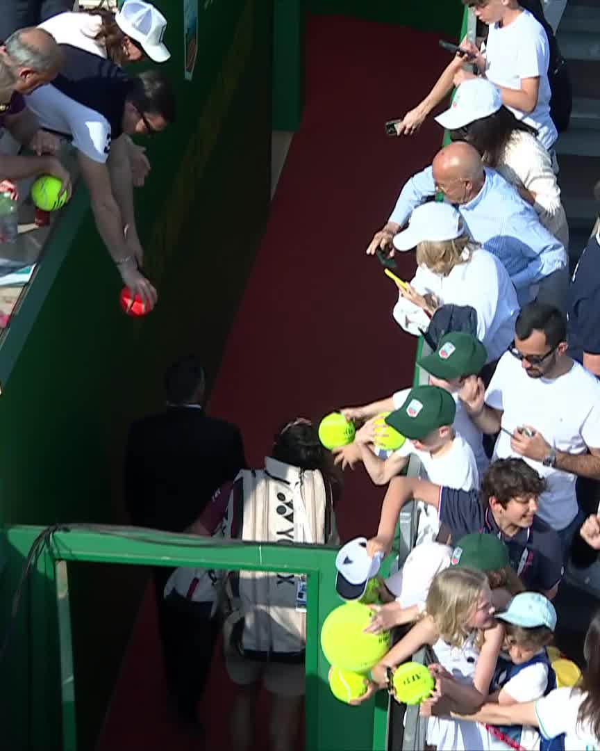 Valentin Vacherot gets a standing ovation from the Monte Carlo crowd as he leaves the court This week he became the first man from Monaco to ever reach the semifinals at this event The way he fought this week was nothing short of inspiring Proud 🇲🇨🥹
