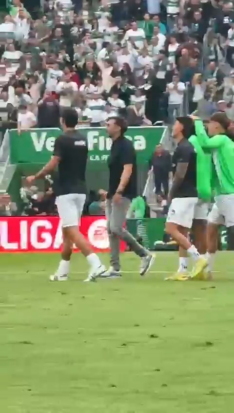 đ MĂĄs que tres puntos para el Elche Club de FĂștbol. ElcheValencia | insideLALIGA | LALIGARETRO
