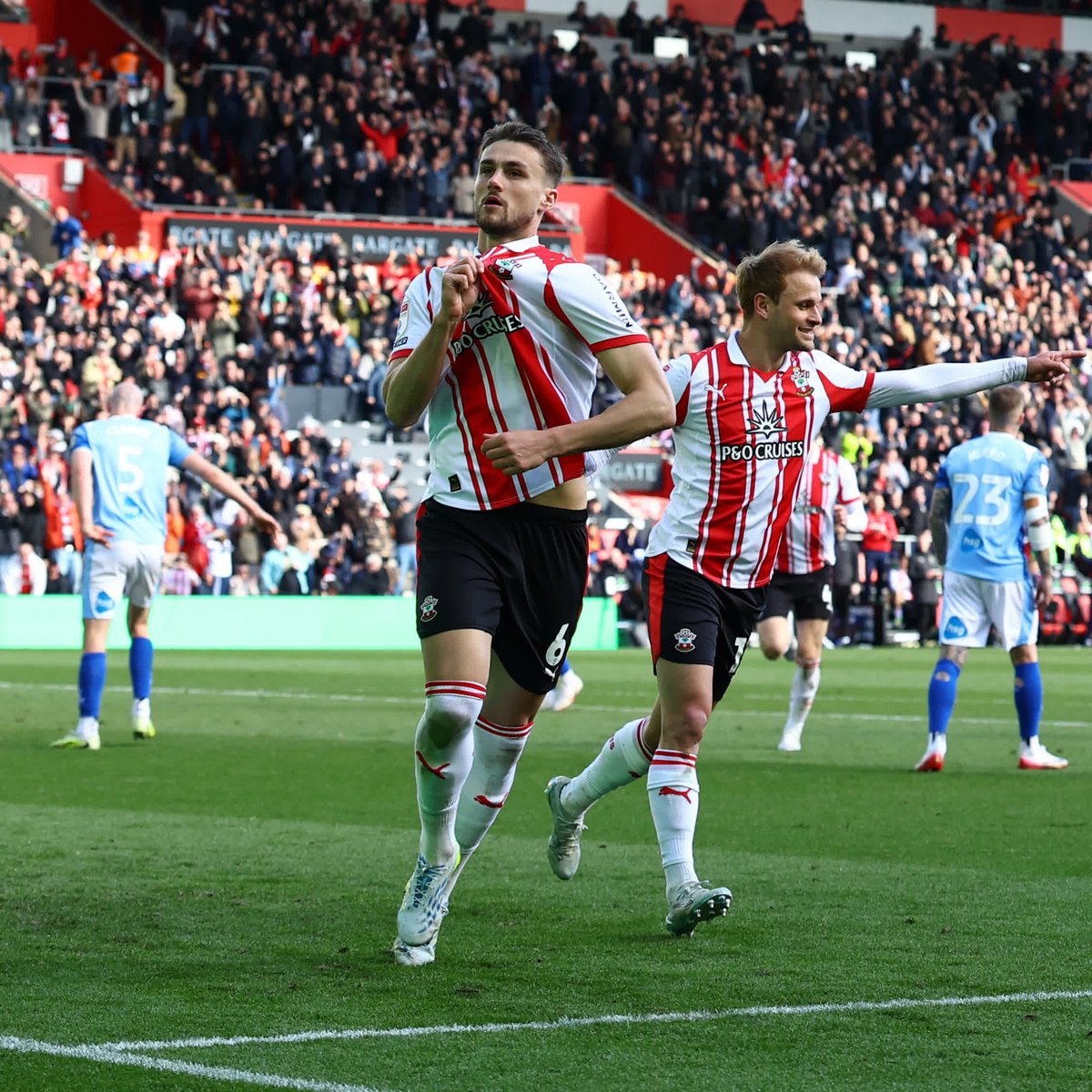 The finish 💥 The cele 🥶 THB steps up with the winner: