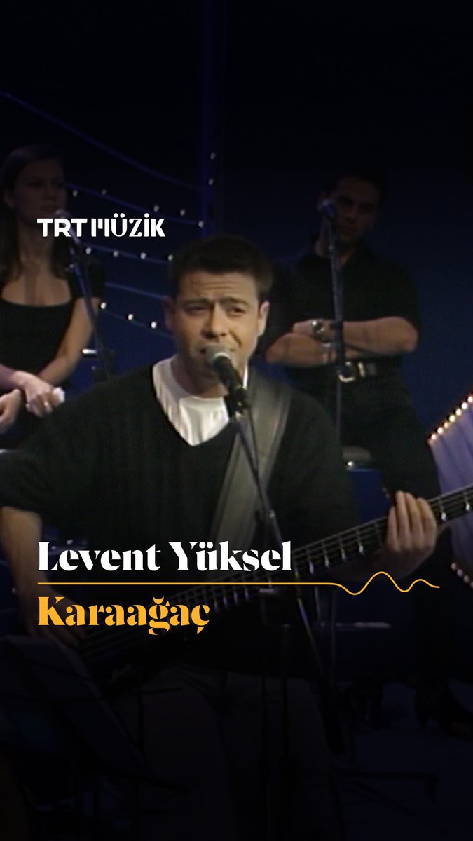 Levent Yüksel, “Karaağaç” adlı şarkıyı seslendiriyor. 🎤