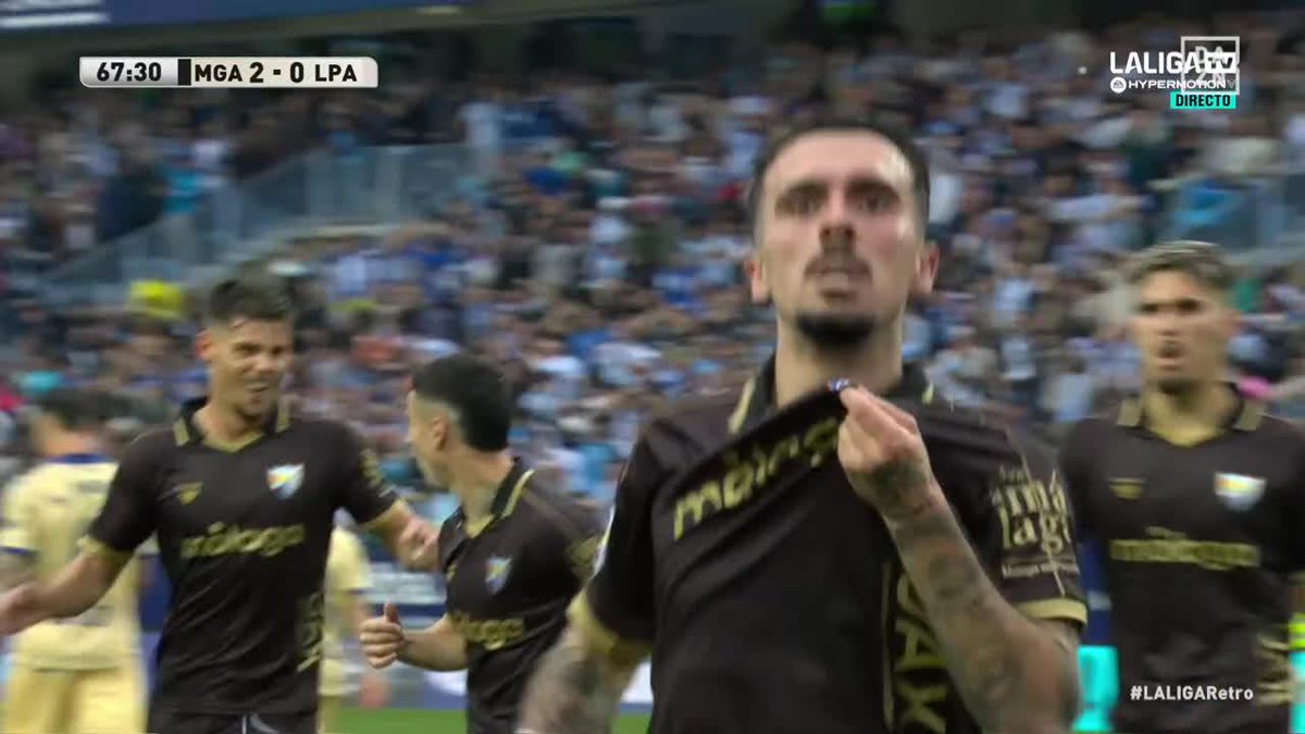 🚀 ¡¿PERO QUÉ HACES JOAQUÍN?! 🔥 😳 Un golazo que volvió loco a IlloJuan en la grada de La Rosaleda #LALIGAHYPERMOTION