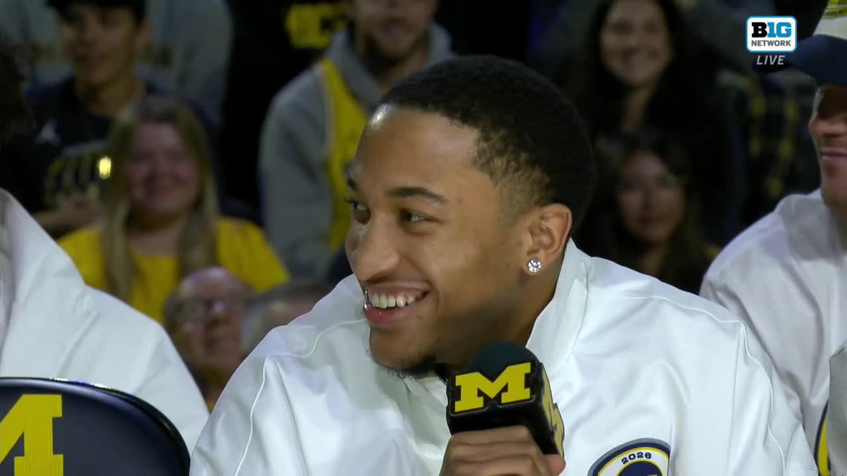 "I was sobbing... but what went through my mind was all the work that these guys put in." Nimari Burnett on the moment Michigan Men's Basketball became national champions 👇