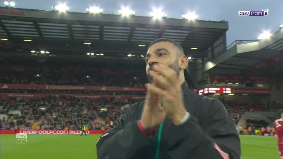 جماهير ليفربول تُحيي نجم الفريق محمد صلاح بعد أدائه الرائع أمام فولهام ❤️🤩 #الدوري_الإنجليزي | #ليفربول | #فولهام