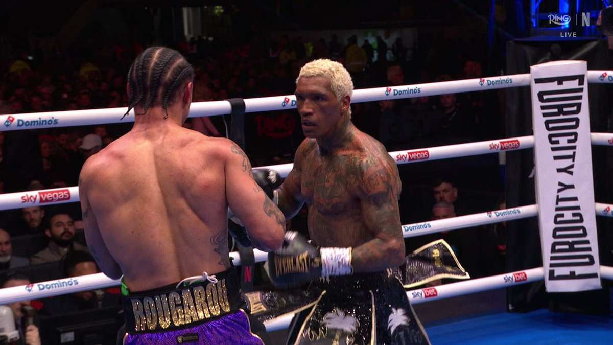 Conor Benn’s landing some clean shots on Regis Prograis 🔥 #FuryMakhmudov is LIVE on Netflix!