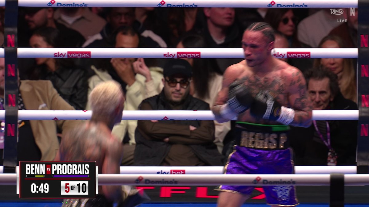 THIS EXCHANGE 🔥 Conor Benn and Regis Prograis are putting on a SHOW. #FuryMakhmudov is LIVE on Netflix!
