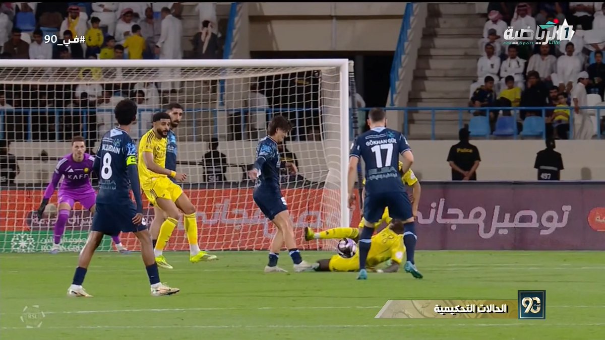 بخصوص لقطة ساديو ماني نواف شكرالله .. لا تستحق بطاقة حمراء عبدالله القحطاني .. لا تستحق بطاقة حمراء محلل صحيفة عكاظ .. لا تستحق بطاقة حمراء محلل صحيفة الرياضية .. لا تستحق بطاقة حمراء محلل قناة الإخبارية .. لا تستحق بطاقة حمراء