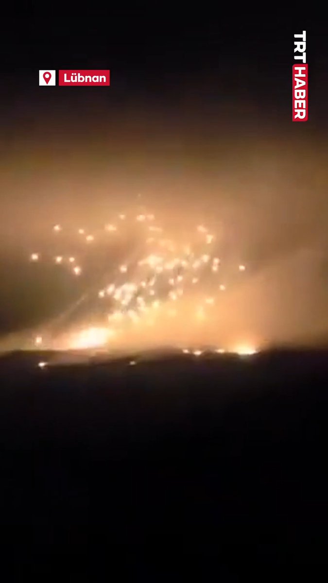 Savaş suçlusu İsrail, Lübnan'ın güneyini fosfor bombalarıyla vuruyor.