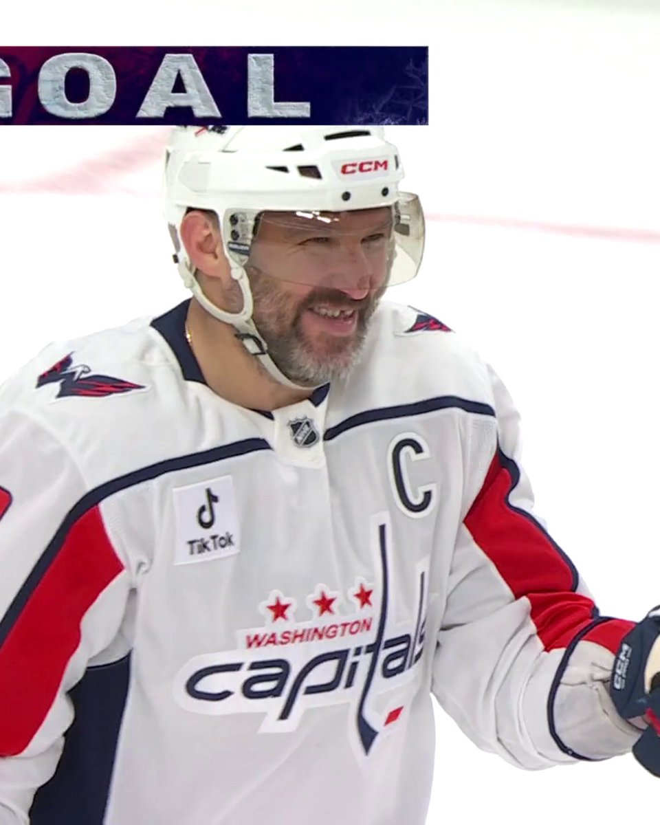 Ovi's 929th career goal ices it for the Caps in Pittsburgh 💪