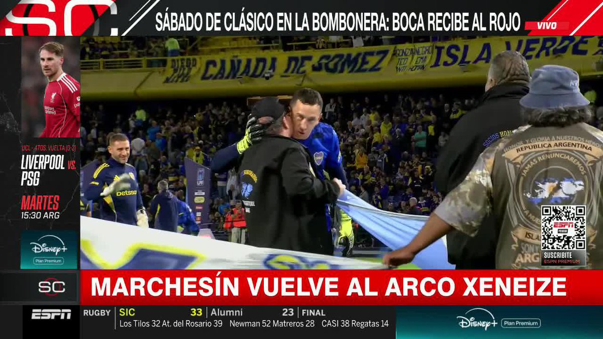 ¡¡ARGENTINA PRIMERO!! Agustín Marchesín detuvo su entrada en calor y se sumó al homenaje Xeneize a los Héroes de Malvinas a puro aplausos y saludos. 📺 #DisneyPlus Plan Premium