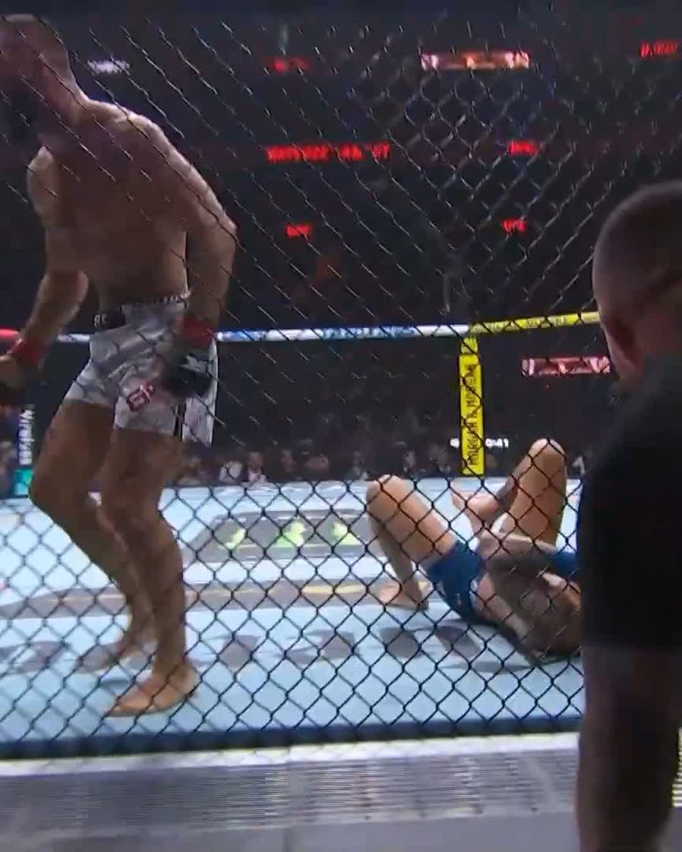 🙌🇵🇱 POLSKA GUROM!!! 🇵🇱🙌 Mateusz Gamrot brings the house down in Miami! Gratulacje, Gamer! #UFC327