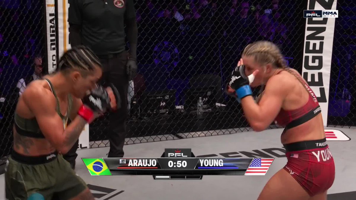 Beautiful combo by Vivian Araujo 🔥 #PFLChicago | MAIN CARD LIVE NOW | Wintrust Arena | Chicago, Illinois | ESPN 2