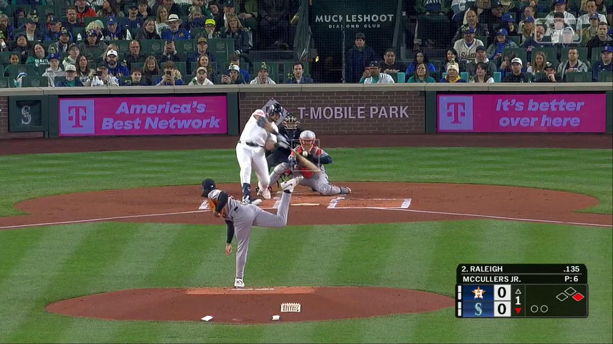 CAL RALEIGH DUMPS THIS INTO RIGHT FIELD ☄️ Catch MLB all season long on ESPN Unlimited ⚾️