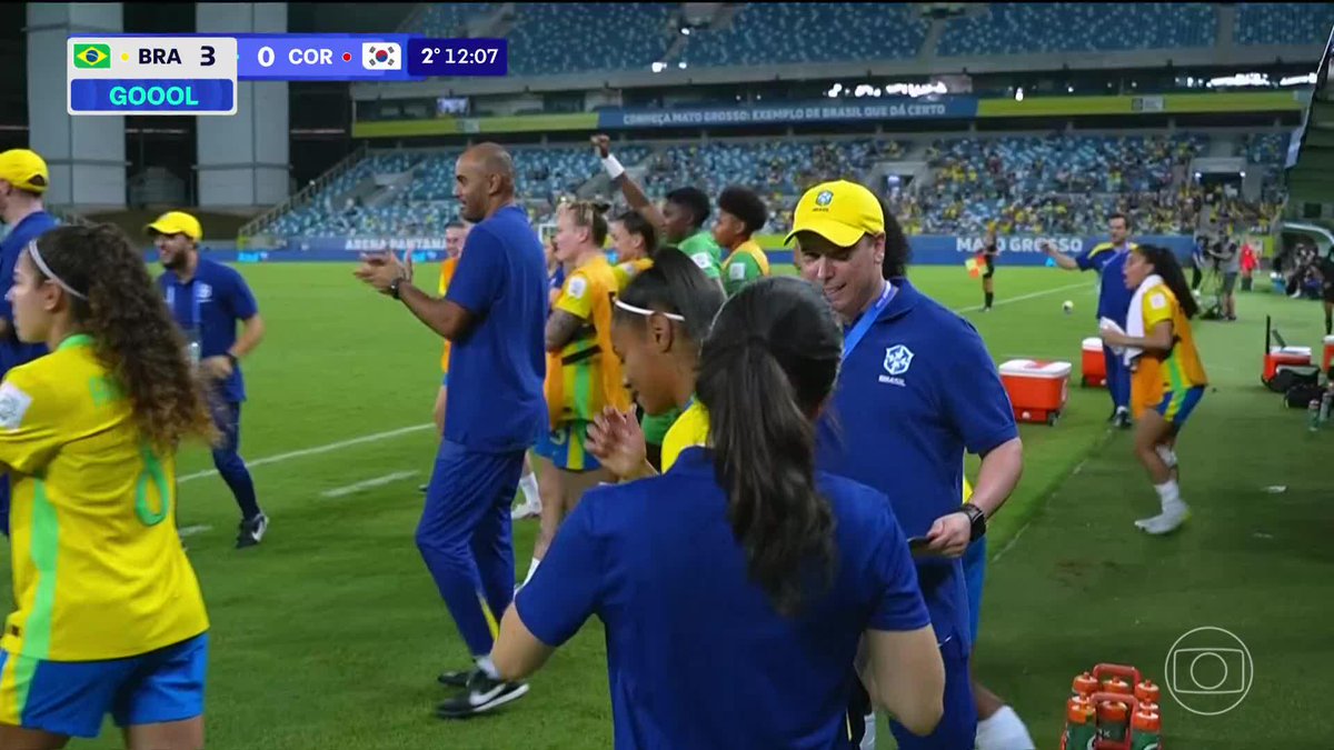 E TEVE GOLAÇO! Vem ver o terceiro gol da seleção feminina que saiu dos pés da Dudinha. Que obra de arte! Brasil 4 x 0 Coreia do Sul