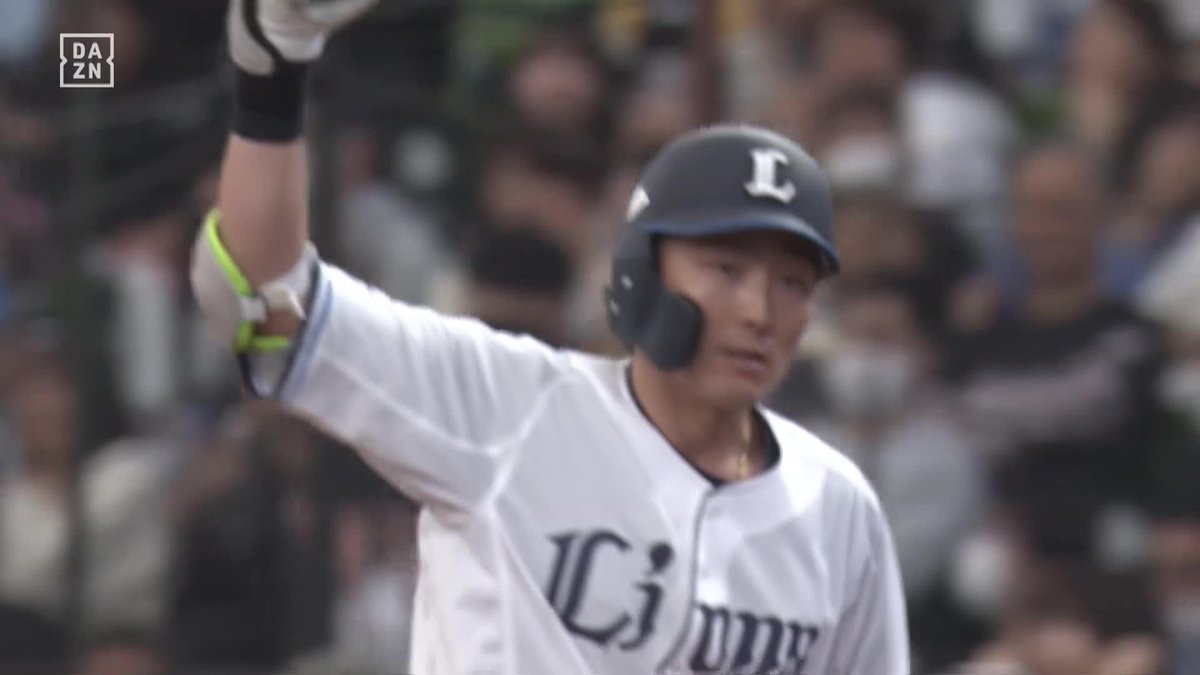 ガッツポーズが熱い 源田壮亮 絶体絶命の場面で 同点タイムリー! ⚾️西武×ロッテ #seibulions #だったらDAZN 野球専用パック「DAZN BASEBALL」 ✔ 月々2,300円(年間プラン・月々払い) ✔ 初月無料キャンペーン中(〜4/19まで) ▶ 視聴はこちら