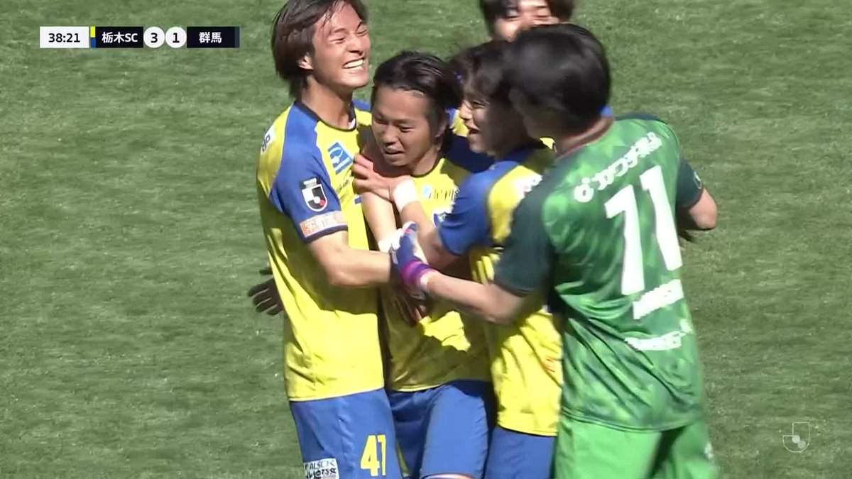 CKから見事なコントロールショット‼️ 🎦 ゴール動画 🏆 明治安田J2・J3百年構想リーグ 地域リーグラウンド 第10節 🆚 栃木SCvs群馬 🔢 3-1 ⌚️ 39分 ⚽️ 中野 克哉(栃木SC) #Jリーグ