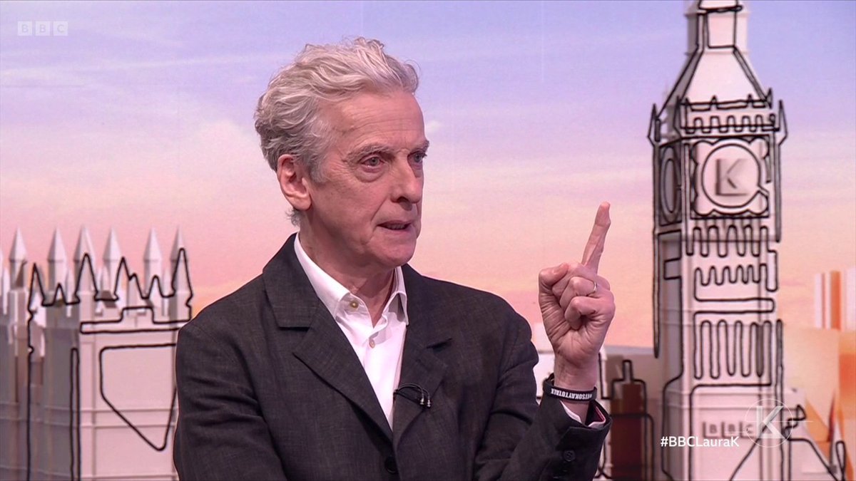 “It’s bad that we don’t have people in positions of power who can be examples” Thick of It star Peter Capaldi says Donald Trump is “not a classy guy” and that he wishes young people had politicians to look up to who were “morally solid” #BBCLauraK