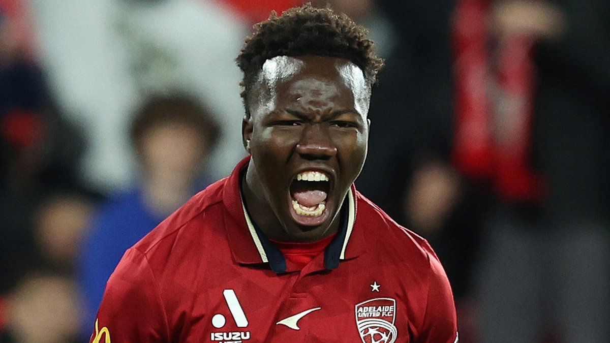The winger market is full of overpriced names. Instead of overpaying for Barcola or Diomande, I’d rather take a swing on a gem like Nestory Irankunda Explosive, direct, powerful shot, fearless…the kid plays like he's on crack