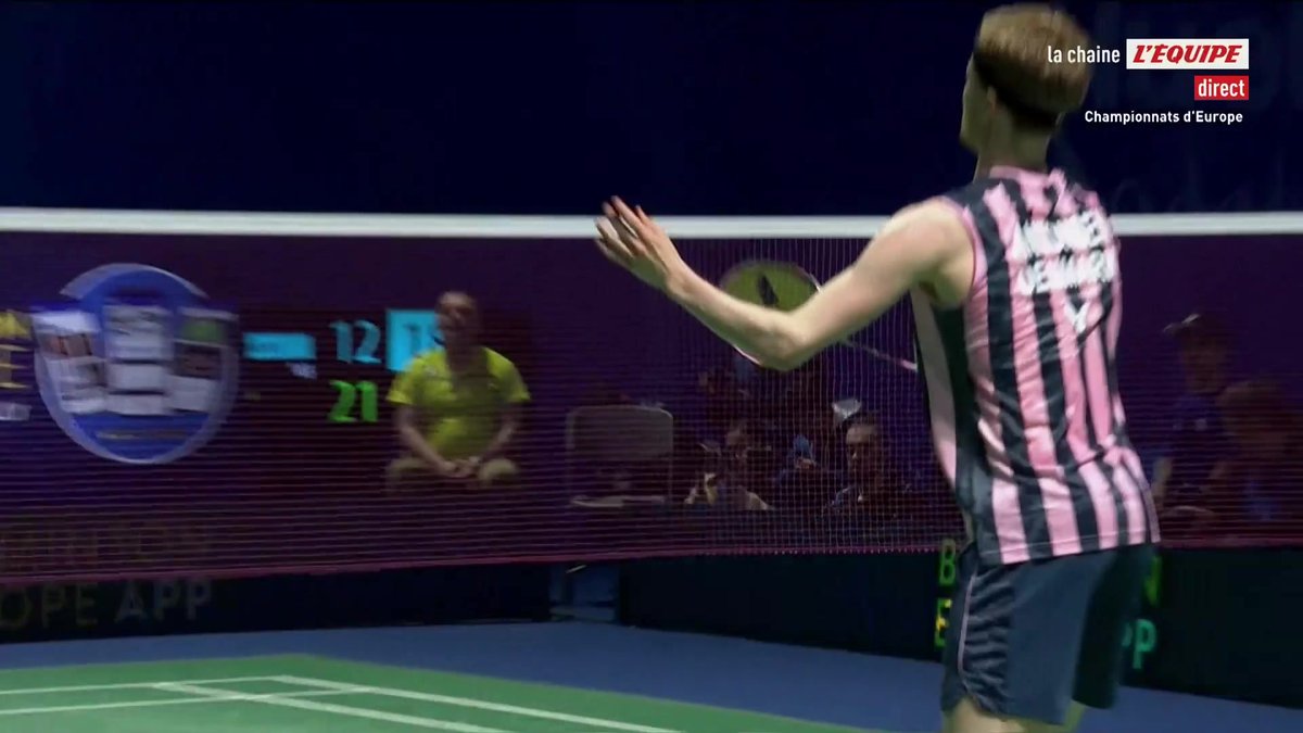 👀 LE SMASH en retour de service de Christo Popov ! #lequipeBADMINTON