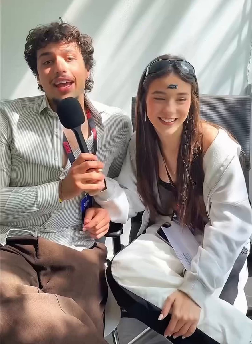 por favor comparten la misma neurona