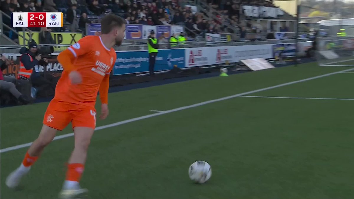 🗣️ "It's a bizarre set of circumstances" Tochi Chukwuani forces it in and Rangers have a goal back at Falkirk ⤵️