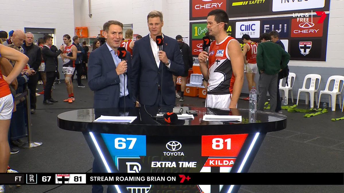 "I really feel for them. But I know that they're a tight group and they'll rally around eachother, they'll rally around Vossy." 🗣️ Jack Silvagni on Carlton via Extra Time