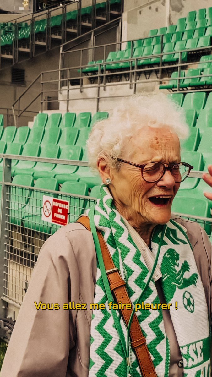 🥹 97 ans, un souvenir intact du Chaudron ! Et puis 26 ans plus tard… C’est l’histoire de Josette et d’une famille complètement folle des Verts ! 💚