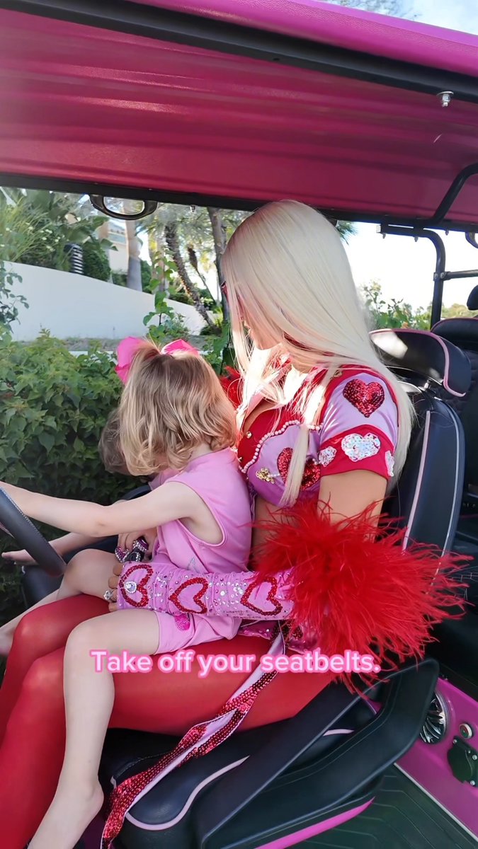 You’ve heard of #BieberChella, but have you heard of #BabyChella? 😂🫶🏼 #CutesieCrew 👶🏼💖👶🏼💙 #SlivingMom 💕 #Coachella 🎡🌵