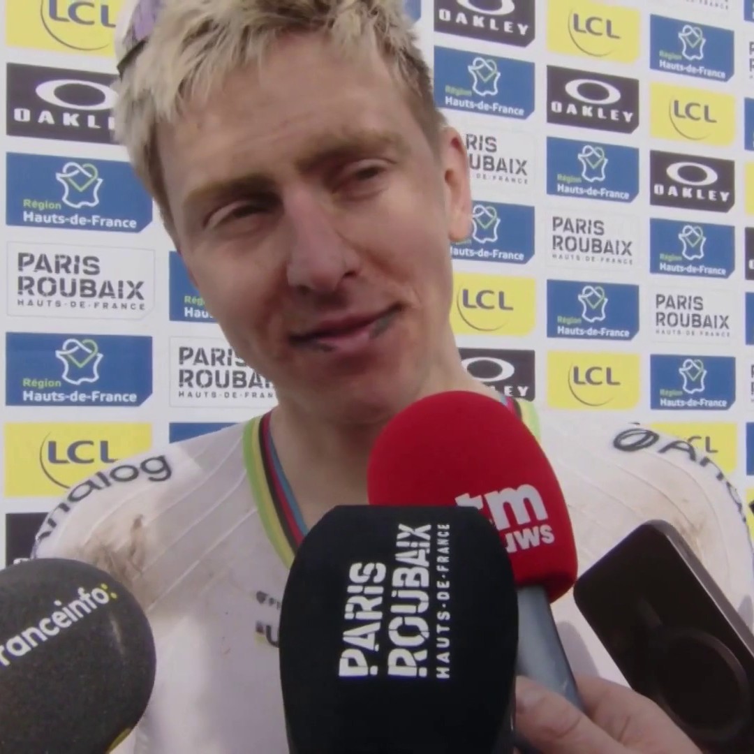 🗣️ La frustración de Pogacar tras ser segundo de nuevo en Roubaix por 'culpa' de Van Aert: "Me di cuenta que sería imposible al 99%" #ParisRoubaix