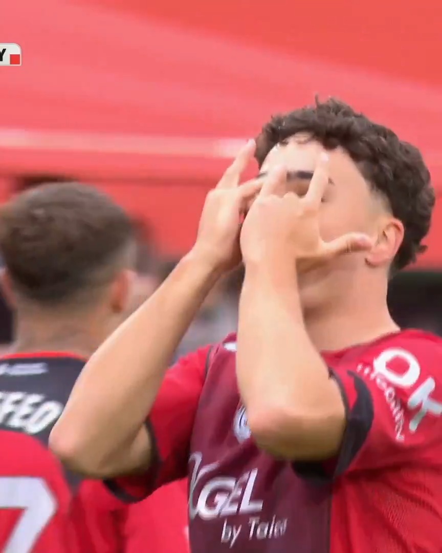 La alegría de marcar tu primer gol en LALIGA. Jan Virgili ❤ RCD Mallorca LALIGARETRO | MallorcaRayo | LALIGAHighlights