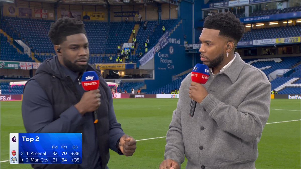 "Now EVERYTHING has changed psychologically!" Micah Richards and Daniel Sturridge discuss whether they'd rather be in the Arsenal or Manchester City dressing room right now 🤔