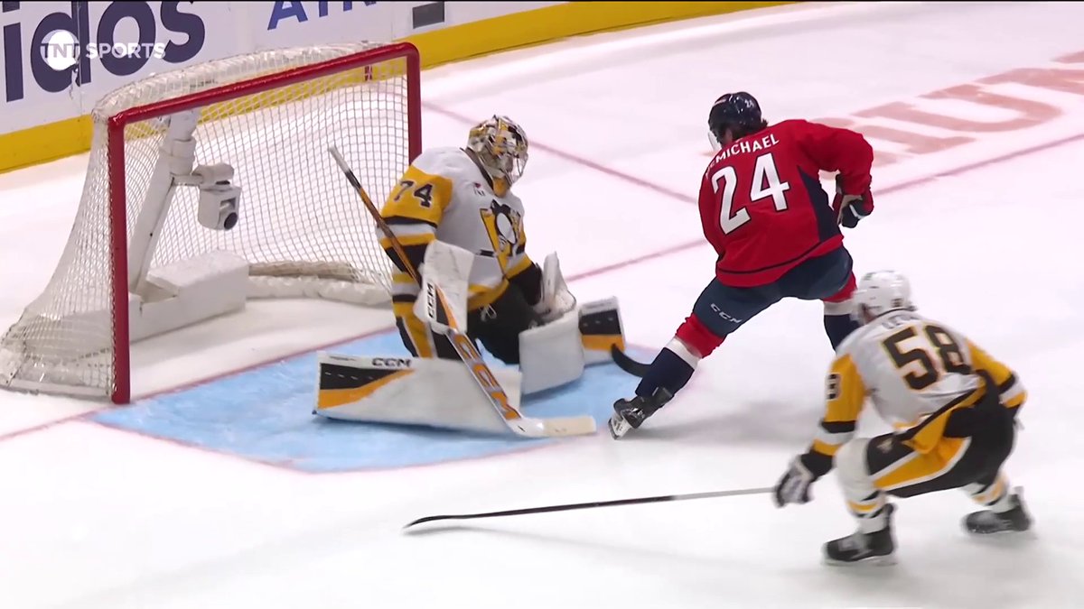 Connor McMichael scores a BIG one for the Washington Capitals! 🦅 📺: NHLonTNT &amp; hbo max fka ➡️