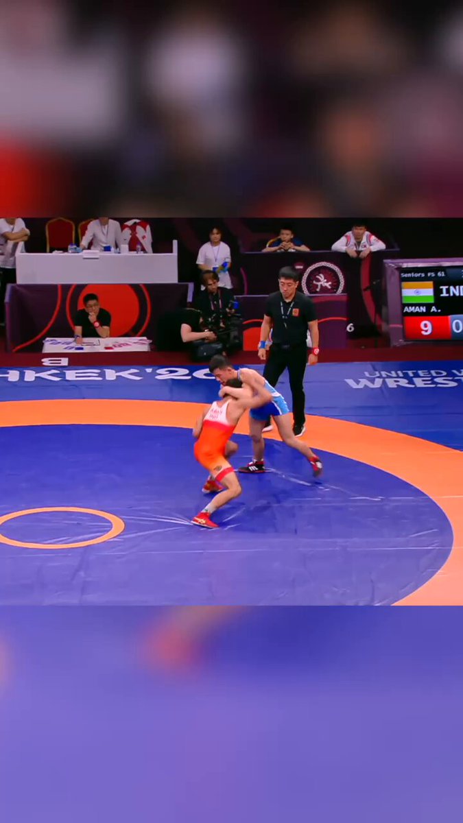 Whoever is afraid of a stepout point in folkstyle just needs to watch this clip