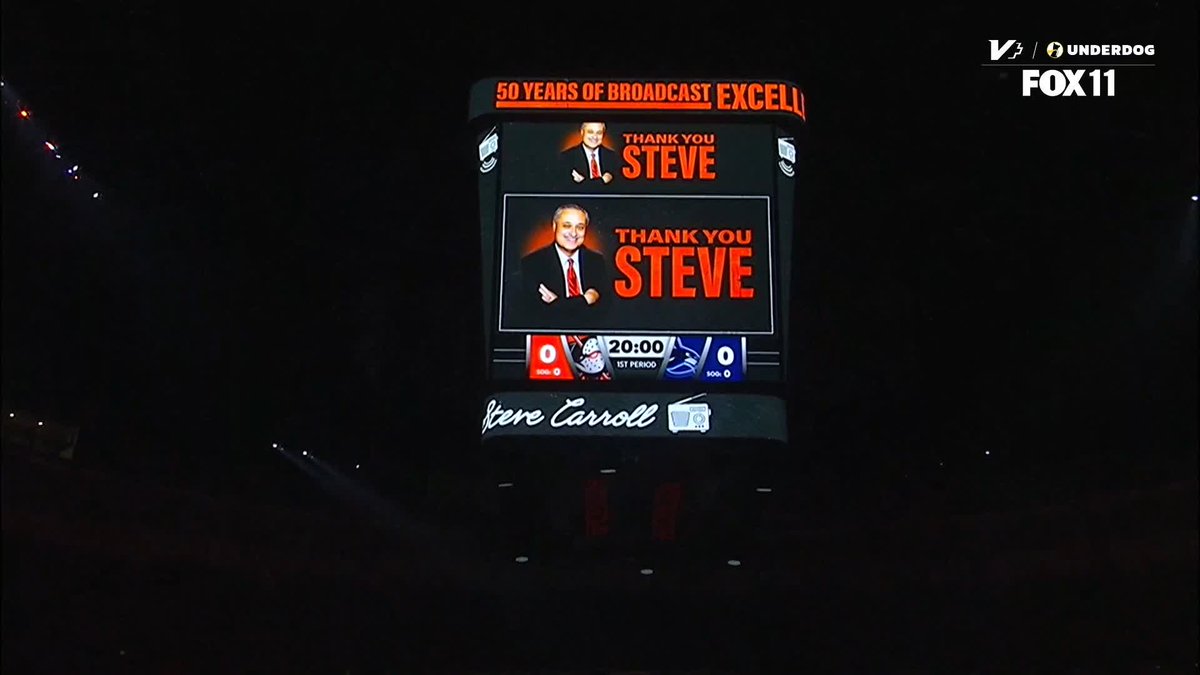 Congratulations to Steve Carroll on a legendary run 🎙️🧡 Ducks Stream | #FlyTogether