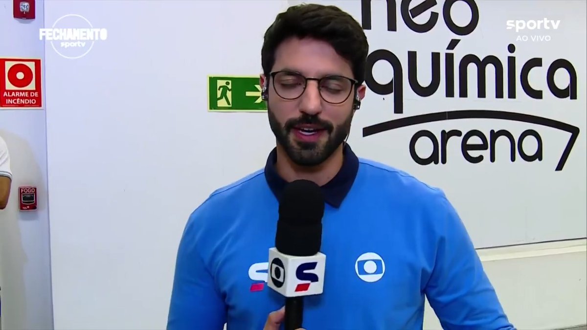 🚨 Filipe Cury, repórter do Sportv, sobre a briga após Corinthians 0x0 Palmeiras: "Foi uma briga generalizada. Comissão técnica, seguranças, jogadores… Muita gente bateu, muita gente apanhou. Uma cena absolutamente lamentável." 🎥 sportv | ge