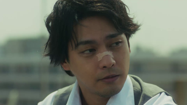 Sebuah percakapan antara Hokkun & Yuya Yagira di atas atap 😌