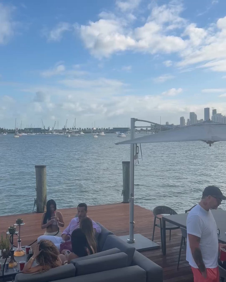 Andrew Tate's friends and 50 hot chicks are partying while he's sitting in his room working. That's the reason why he's successful and you don't.