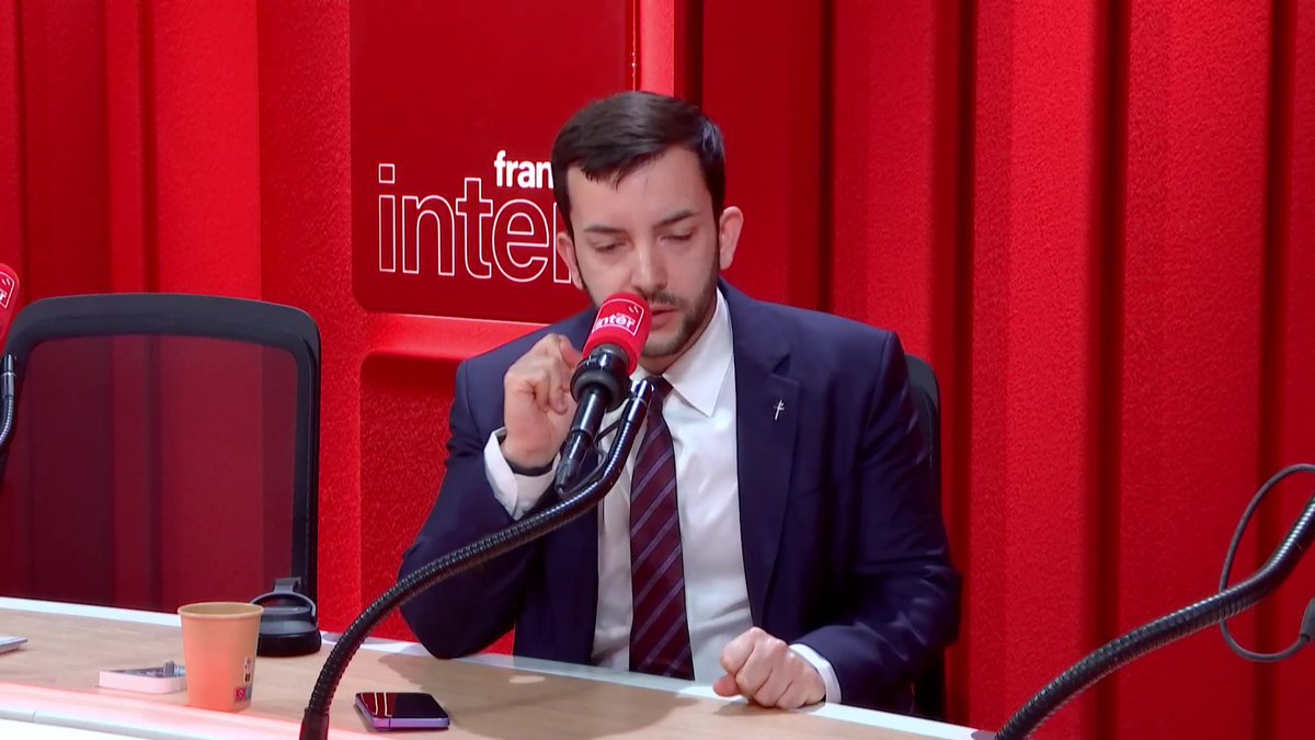Jean-Philippe Tanguy, favorable à l'autorisation de travailler le 1er mai : "Quand vous avez 75% des salariés qui sont pour, on le fait. [...] Que les syndicats s'occupent du taux record d'accidents du travail et de mortalité du travail en France".