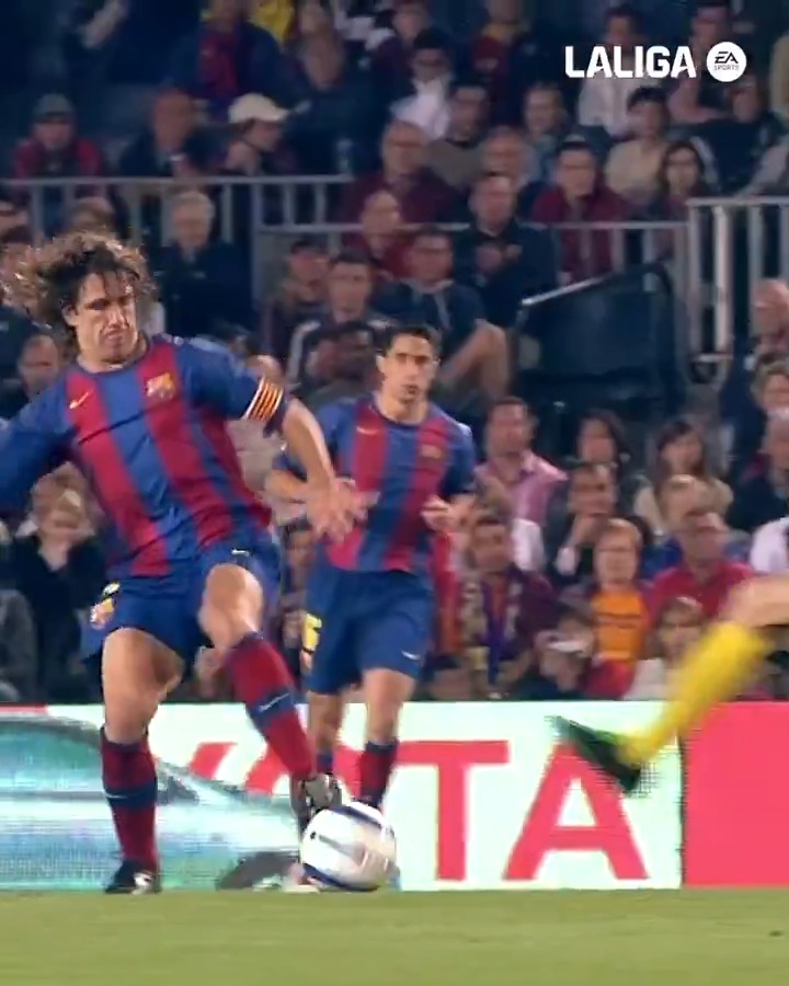 Ejemplo de CAPITANÍA. Puro ADN FC Barcelona. 🎂 ¡Feliz cumpleaños, Carles Puyol! LALIGARETRO
