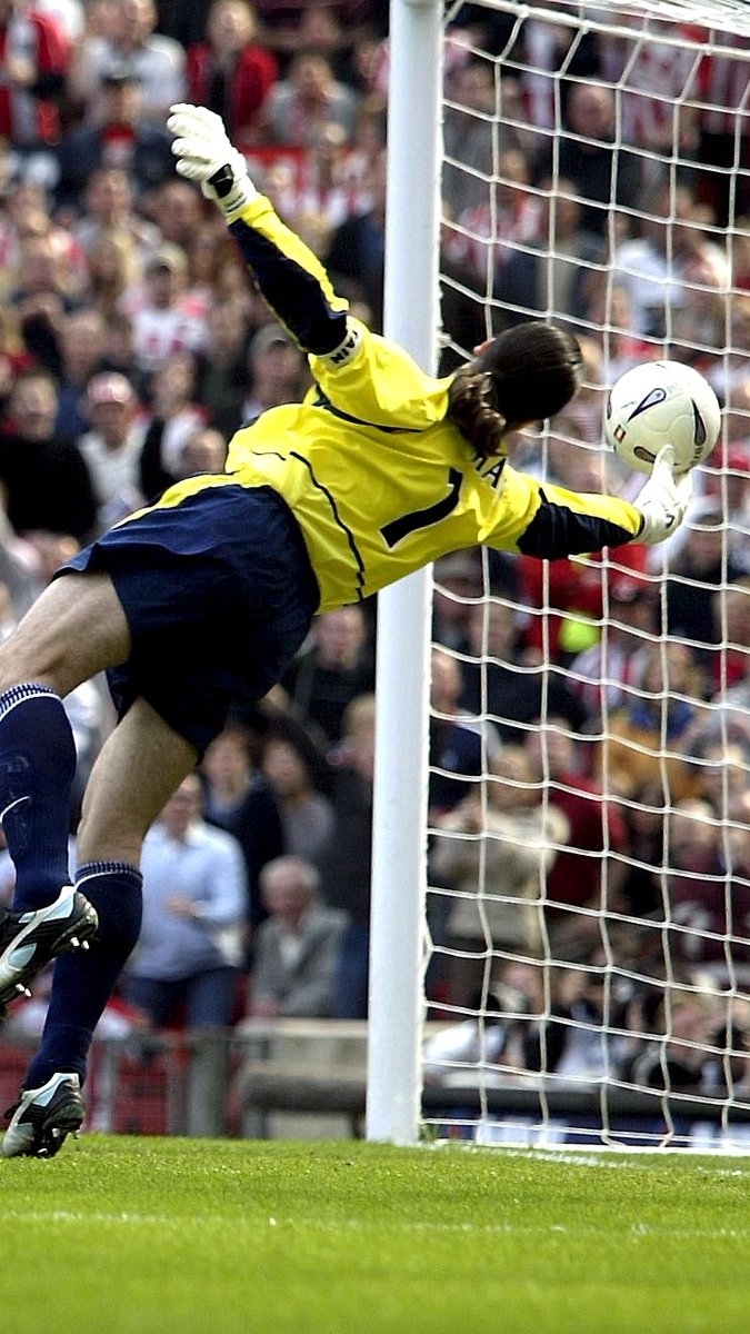 Iconic ✨ 23 years ago today, David Seaman pulled off one of the greatest saves you'll ever see...
