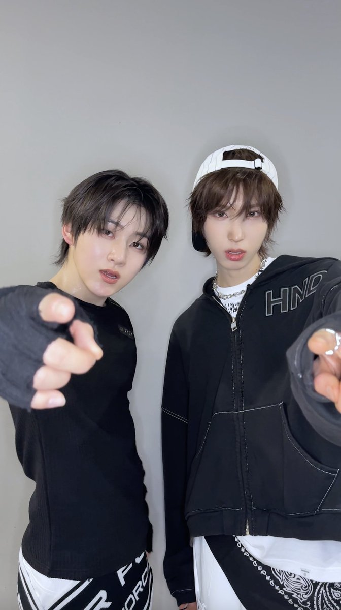 뀨뀨뀨 🖤🤍 KickFlip The 4th Mini Album "My First Kick" 2026.04.06 6PM (KST) Release! #KickFlip #Kyehoon #Juwang #My_First_Kick #눈에거슬리고싶어