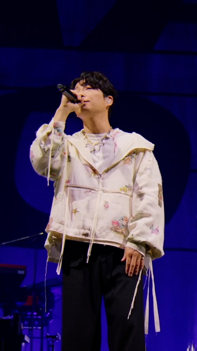 4.15 on Netflix “Gen Hoshino presents MAD HOPE MAD MUSIC” #星野源_MADHOPE