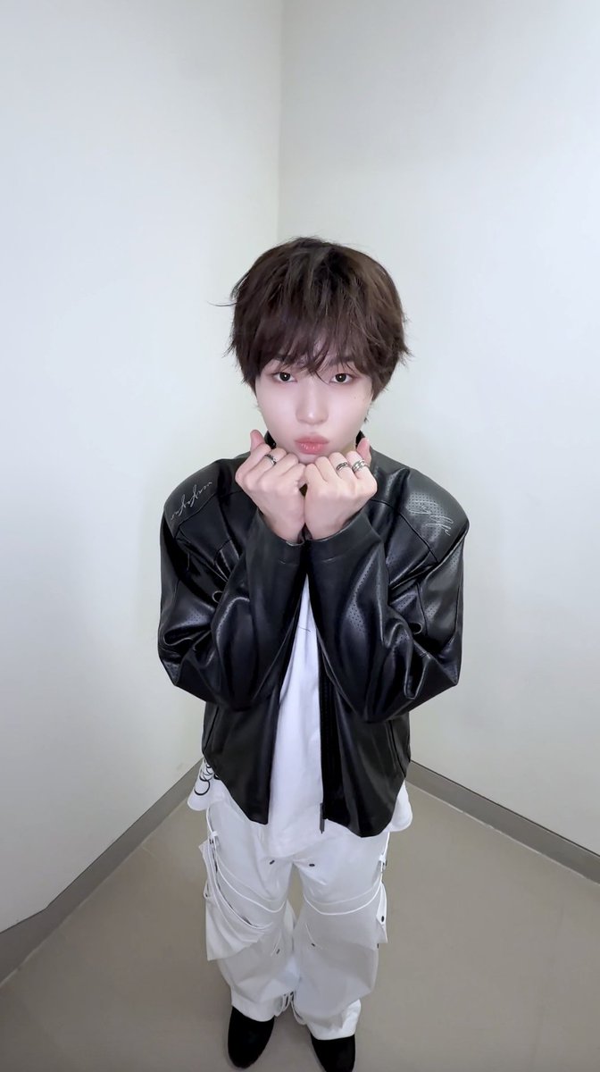𝐢𝗡 𝘆𝒪𝓾𝘙 💖 KickFlip The 4th Mini Album "My First Kick" 2026.04.06 6PM (KST) Release! #KickFlip #케이주 #Keiju #My_First_Kick #눈에거슬리고싶어