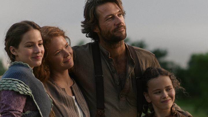 Here is your first official look at LITTLE HOUSE ON THE PRAIRIE. Meet the Ingalls family as they discover what “home” really means. Based on the beloved books, and filmed in Manitoba, LITTLE HOUSE ON THE PRAIRIE premieres July 9.
