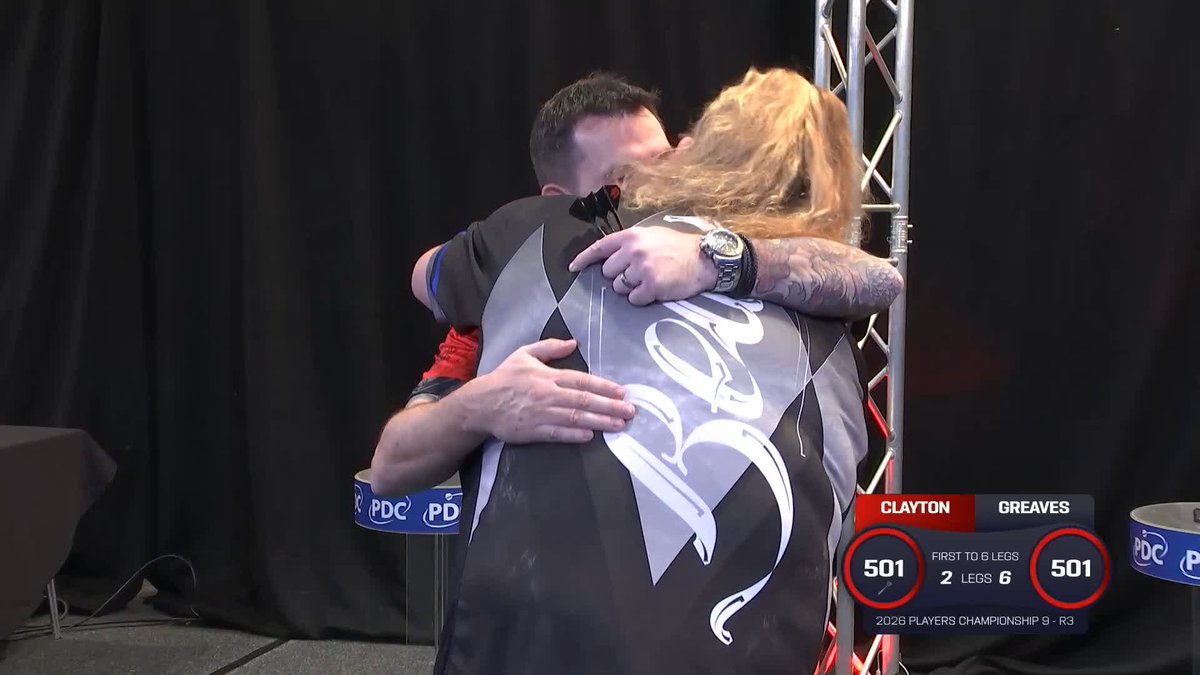BRILLIANT BEAU MARCHES ON! Beau Greaves dumps out Jonny Clayton in Wigan, hitting six of her 13 double attempts to reach the last 16 of Players Championship 9! 📺 #PC9