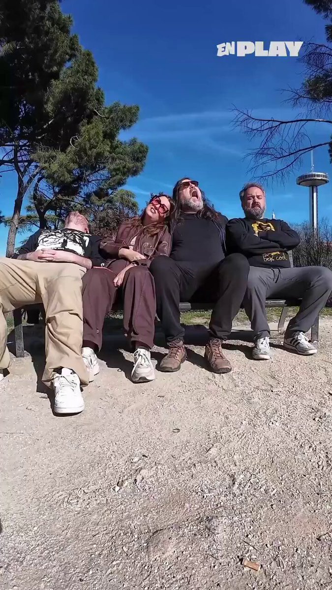 Quienes nos acosaron y amenazaron ahora van a pagarnos el sueldo 😘😘 Los jueves ‘Poco me parece’ en RTVE Play a eso de las 23:10 (cuando termine La Revuelta)