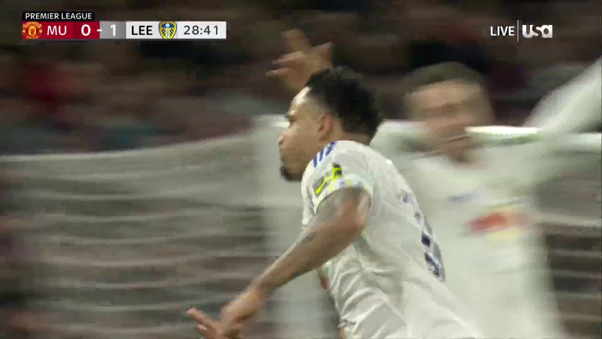 BRENDEN AARONSON ASSIST AT OLD TRAFFORD 🇺🇸 Leeds go 2-0 up vs. Man United. Noah Okafor could hardly miss 😉