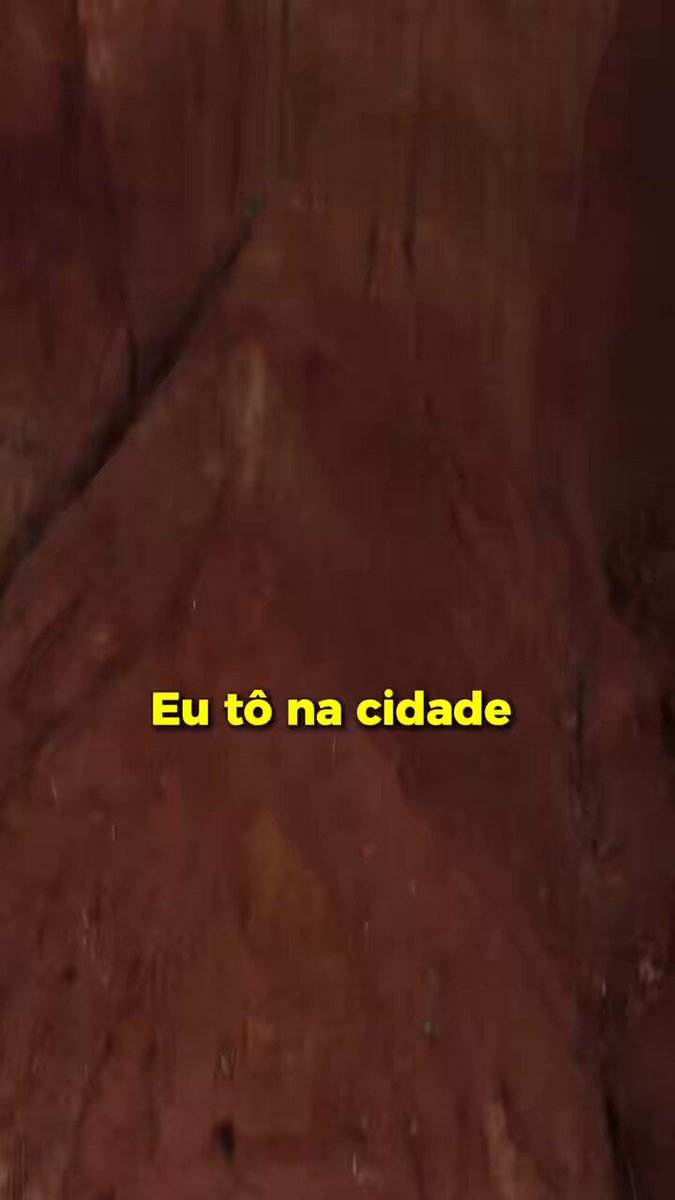 Eu fui na cidade que está sendo engolida por buracos