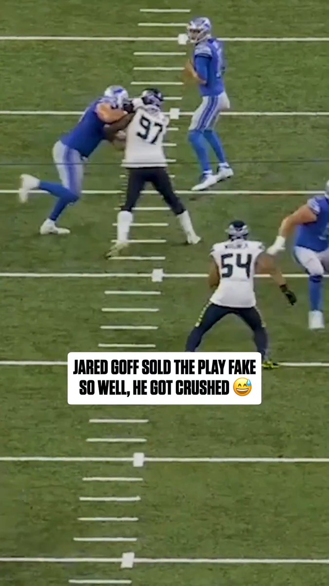 The downside of a perfect play fake for Jared Goff 😂