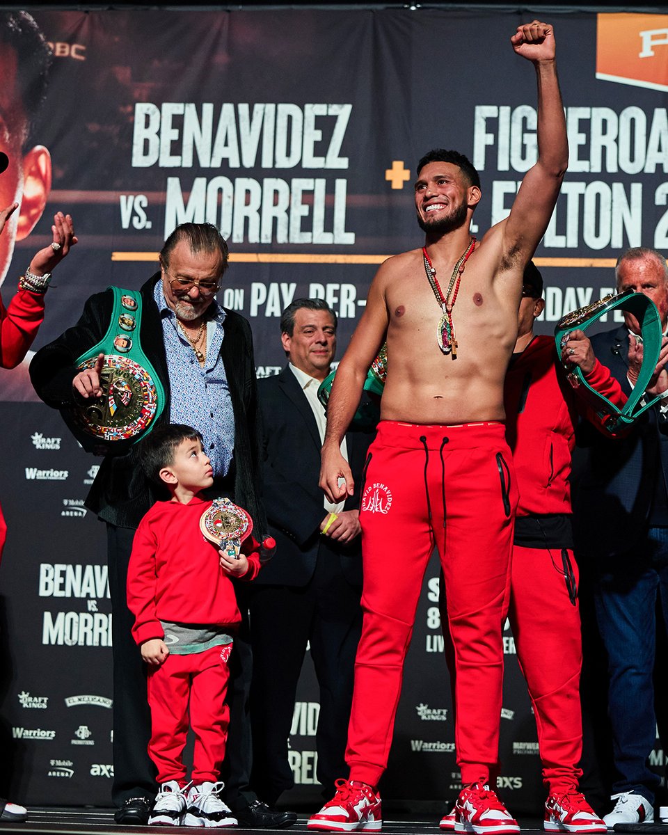 .David Benavidez has the best hype man in boxing: his son. ❤️ #BenavidezZurdo May 2 LIVE on PPV